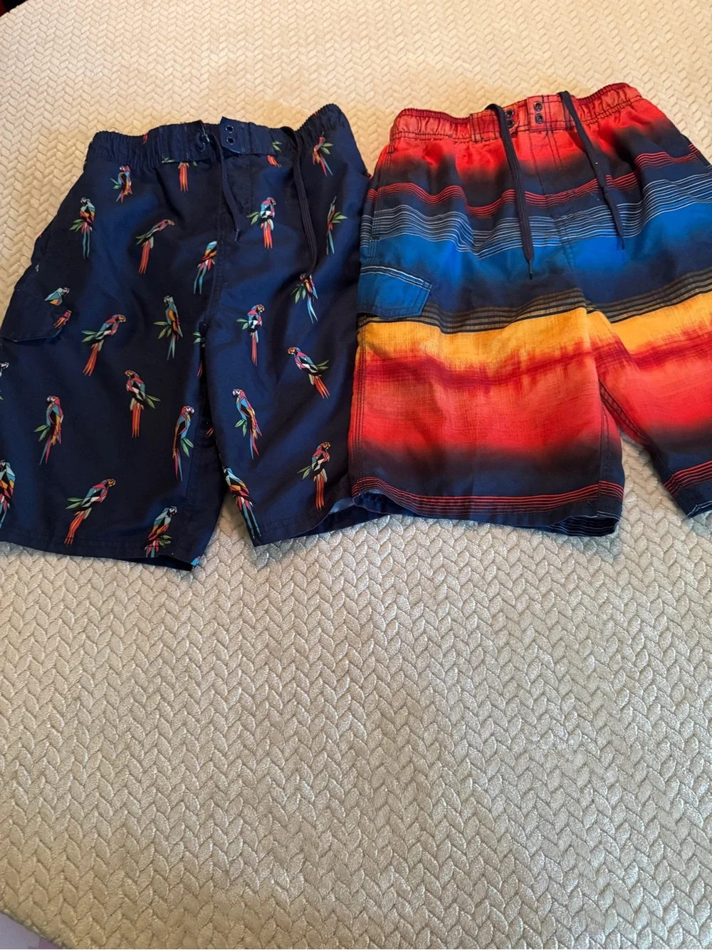 Kanu‎ Surf Boys Navy Parrot & Sunset Stripe Swim Trunks Size 14/16